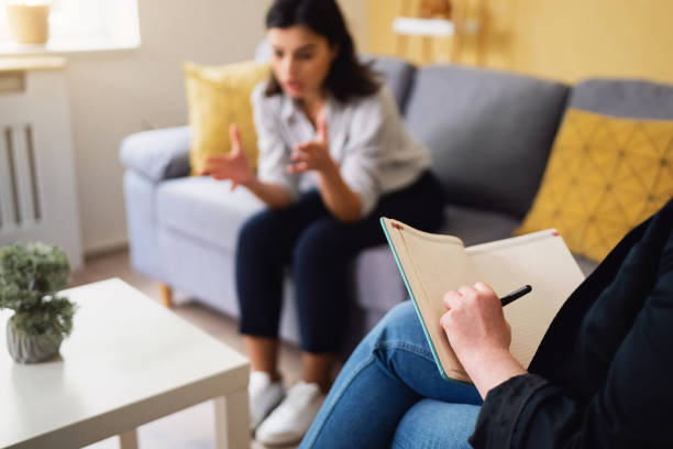 17 Best Ways to Make Extra Money as a Therapist in the U.K.